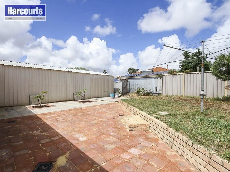 5 PALERMO COURT, Merriwa WA 6030