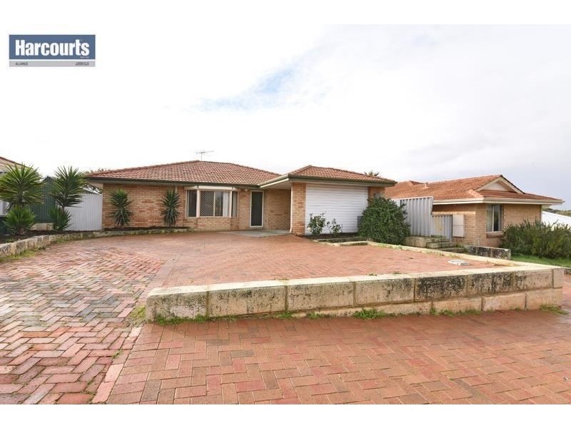 2 Meech Way, Clarkson WA 6030