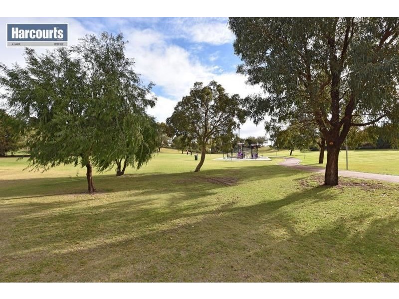 2 Meech Way, Clarkson WA 6030