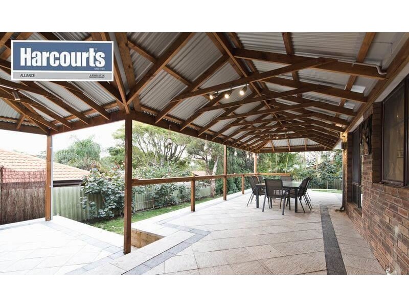 5 NEWINGTON PLACE, Kingsley WA 6026