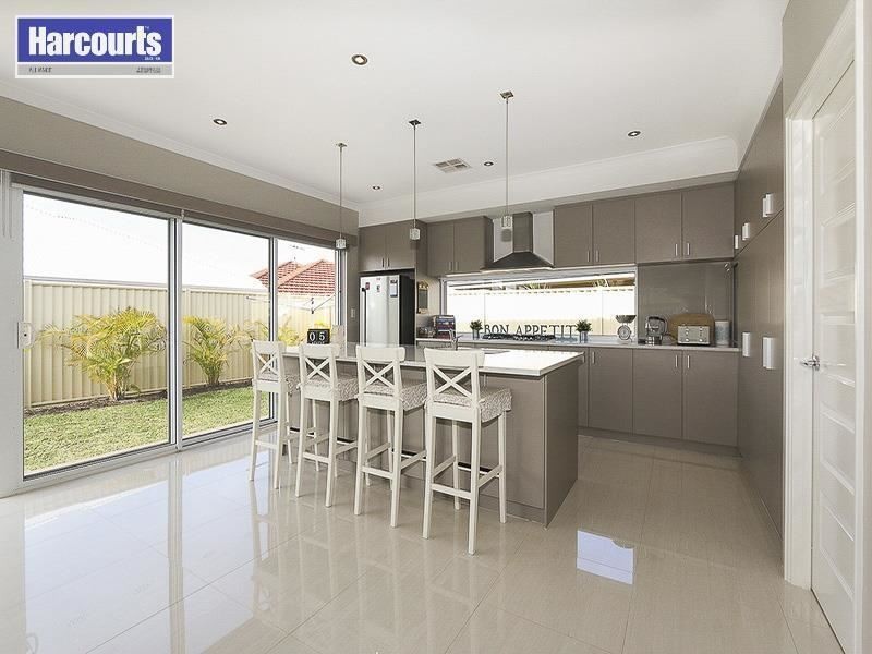 20 MATTINGLEYS APPROACH, Burns Beach WA 6028