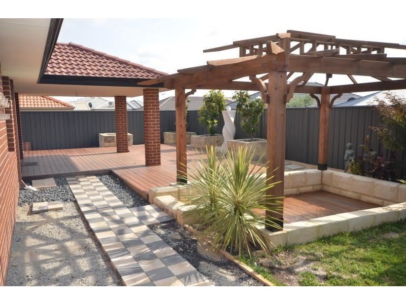 12 OLIGANTHA ELBOW, Banksia Grove WA 6031