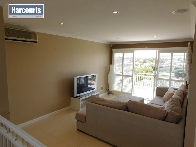 9 Inwood Place, Currambine WA 6028