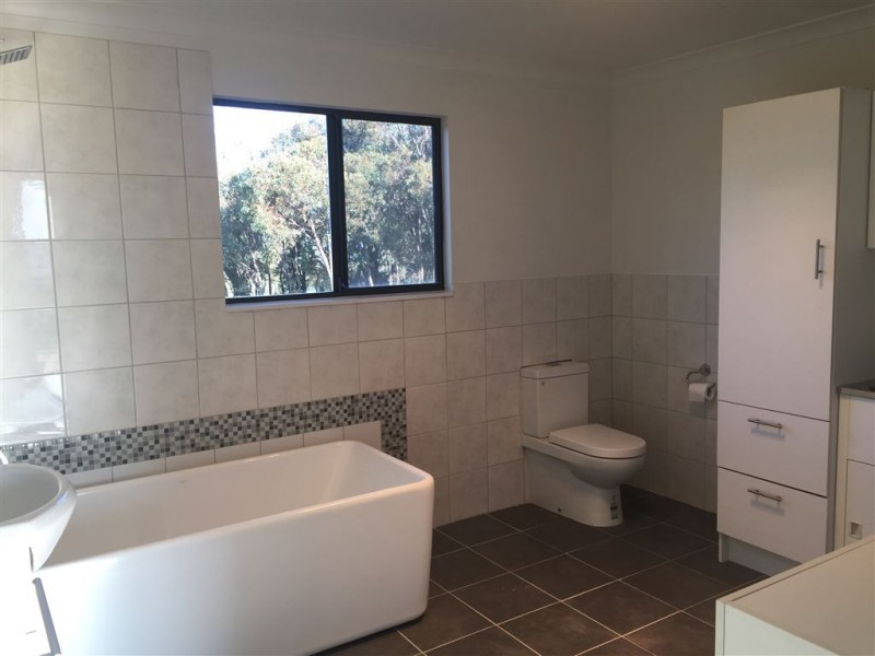 249 TURTLEDOVE DRIVE, Lower Chittering WA 6084