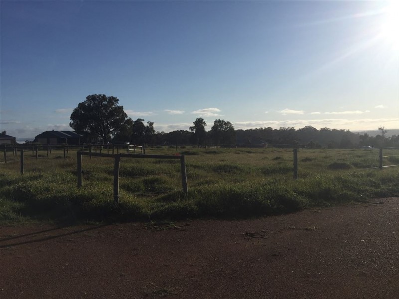 249 TURTLEDOVE DRIVE, Lower Chittering WA 6084
