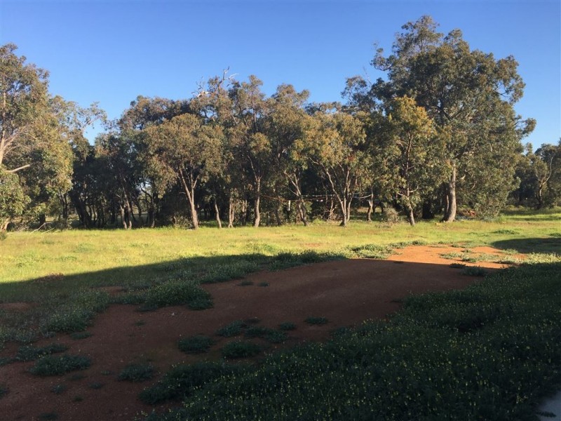 249 TURTLEDOVE DRIVE, Lower Chittering WA 6084
