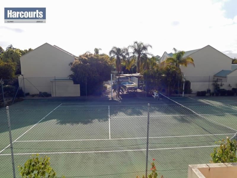 19/6 WATERWAY COURT, Churchlands WA 6018