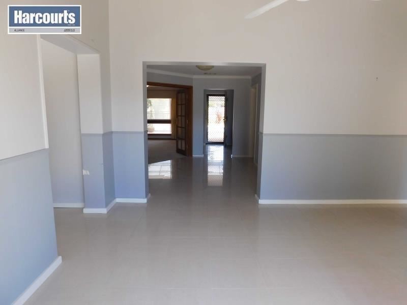 26 Helpman Way, Padbury WA 6025