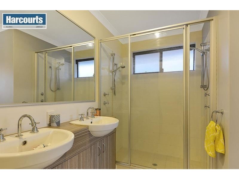 15 NEWBURY WAY, Alkimos WA 6038