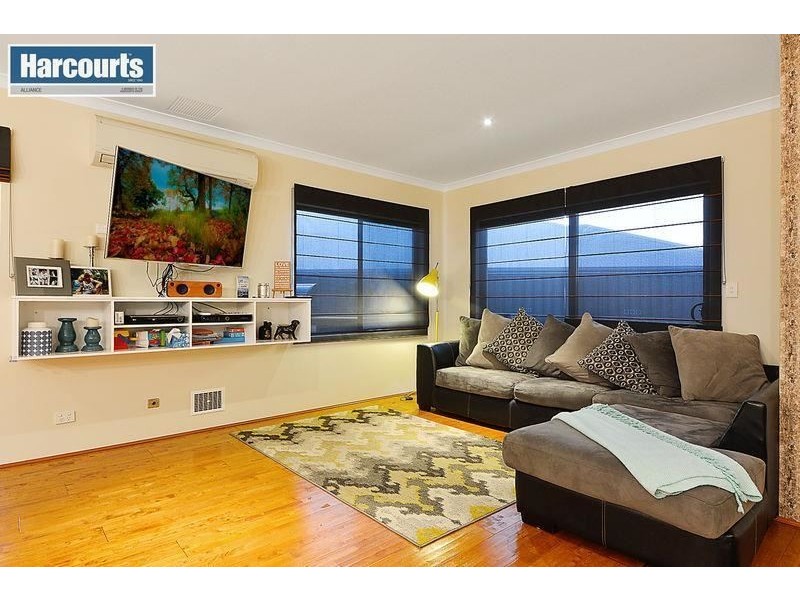 15 NEWBURY WAY, Alkimos WA 6038