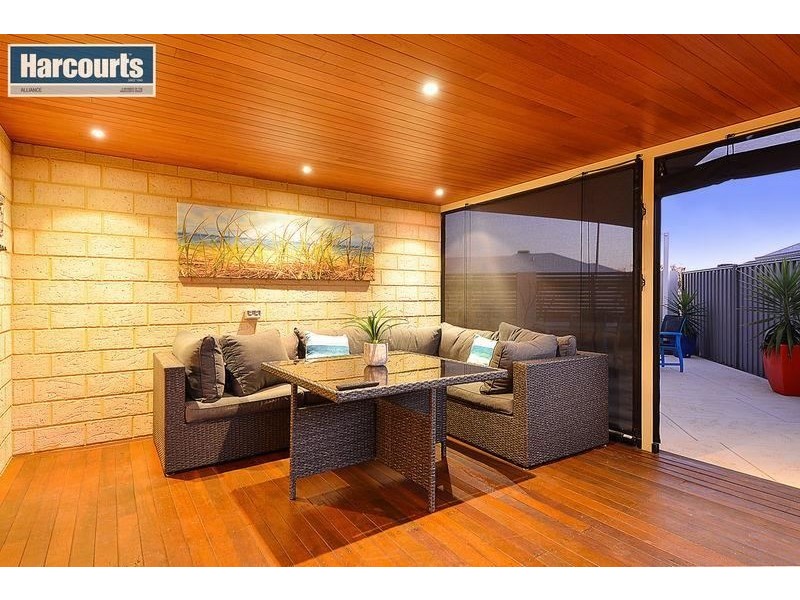 15 NEWBURY WAY, Alkimos WA 6038