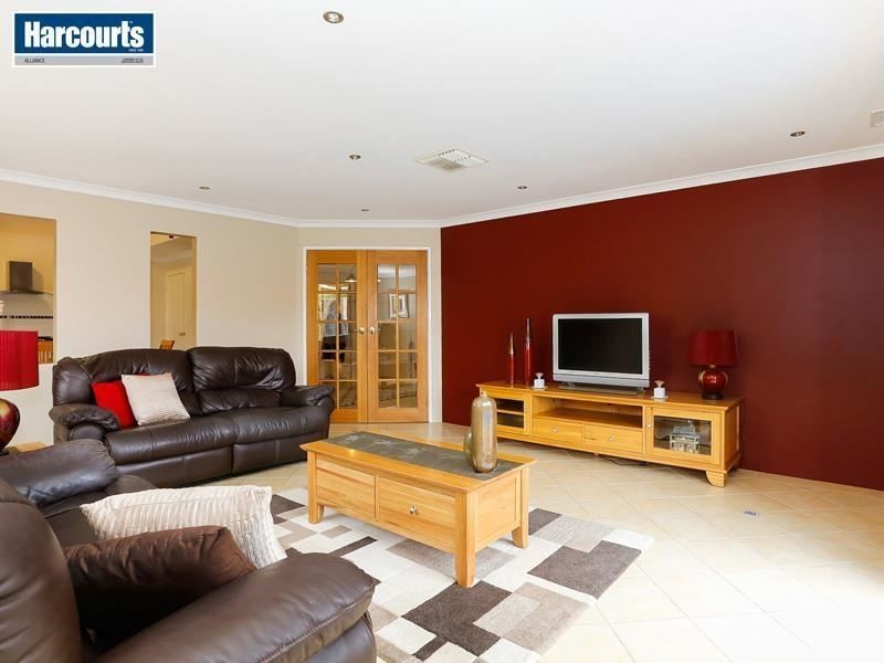 12 Kin Bay Entrance, Mindarie WA 6030