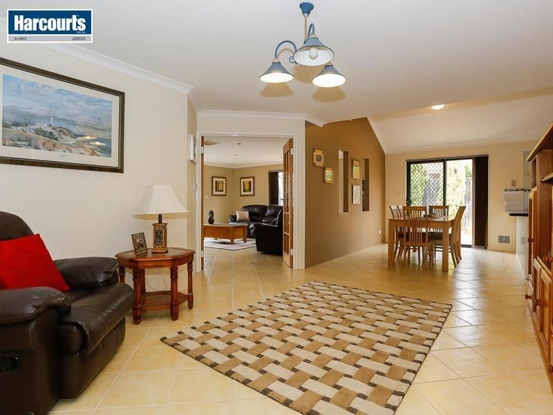 12 Kin Bay Entrance, Mindarie WA 6030