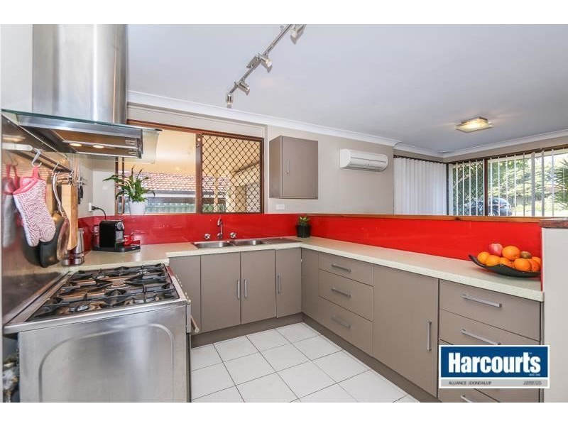 165 CAMBERWARRA DRIVE, Craigie WA 6025
