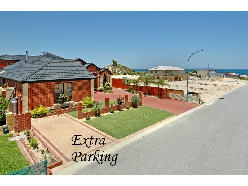 8 Bream Way, Yanchep WA 6035