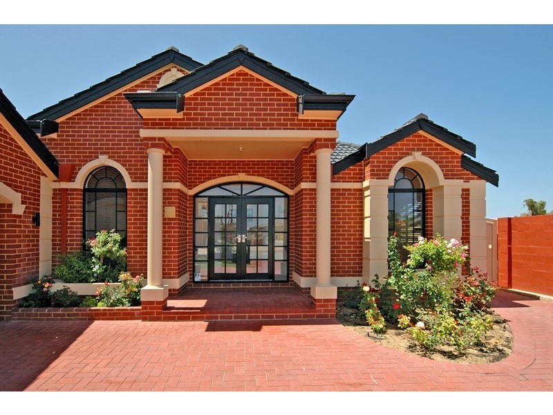 8 Bream Way, Yanchep WA 6035