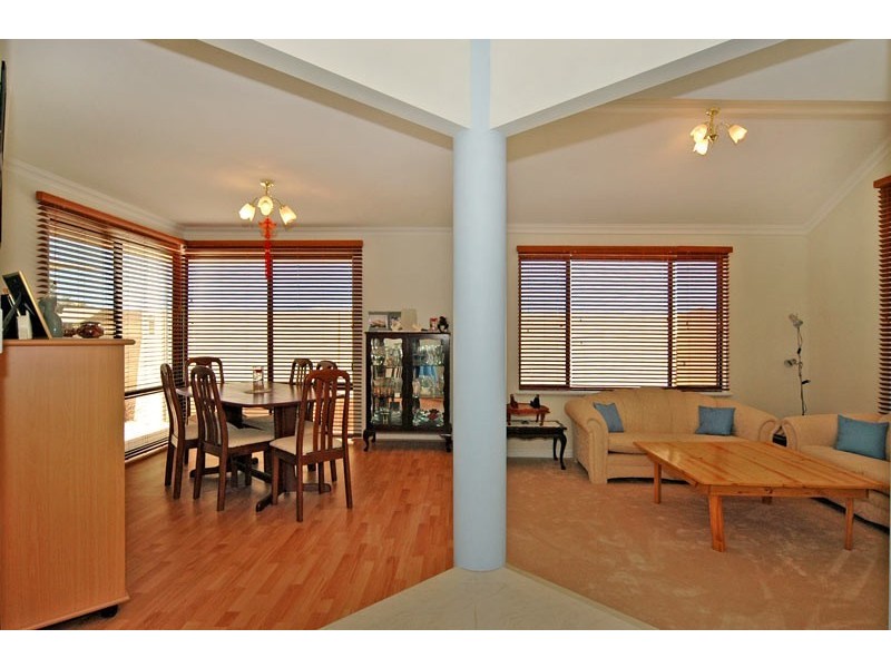 8 Bream Way, Yanchep WA 6035