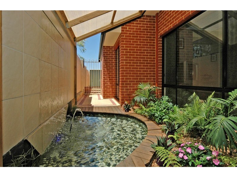 8 Bream Way, Yanchep WA 6035