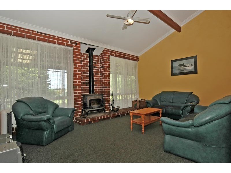 111 Ranch Road, Mariginiup WA 6065