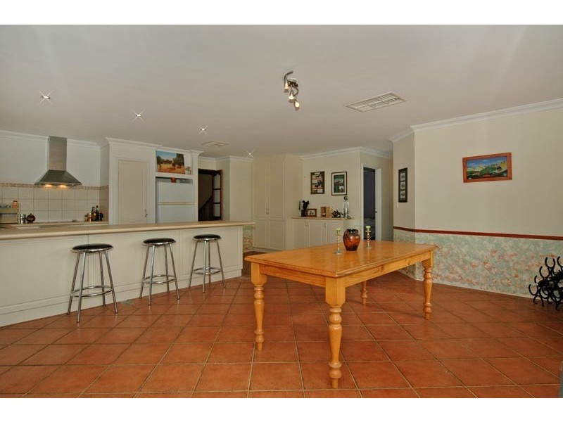 111 Ranch Road, Mariginiup WA 6065