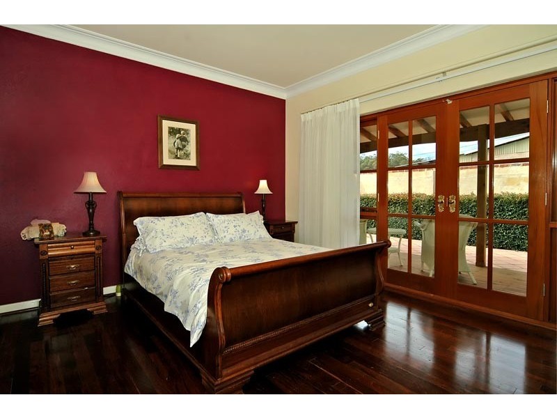 291 Walnut Road, Bickley WA 6076