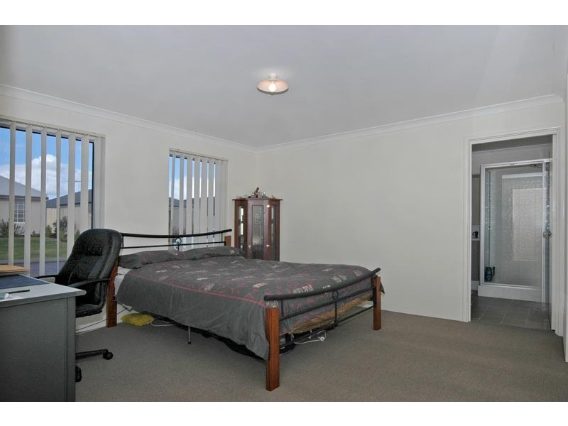 1 Bloomer Lane, Tapping WA 6065