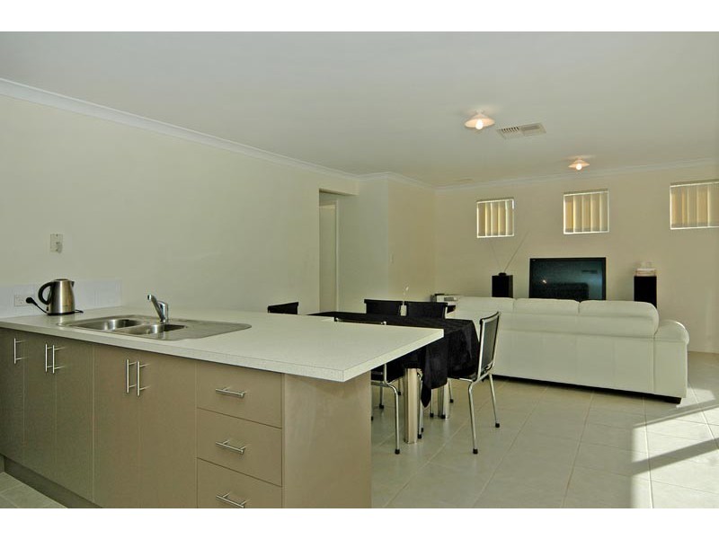 1 Bloomer Lane, Tapping WA 6065