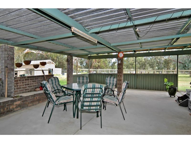 4 Dempster Place, Mariginiup WA 6065