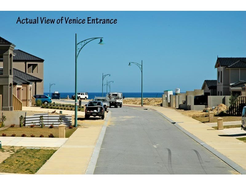 11 Venice Entrance, Iluka WA 6028