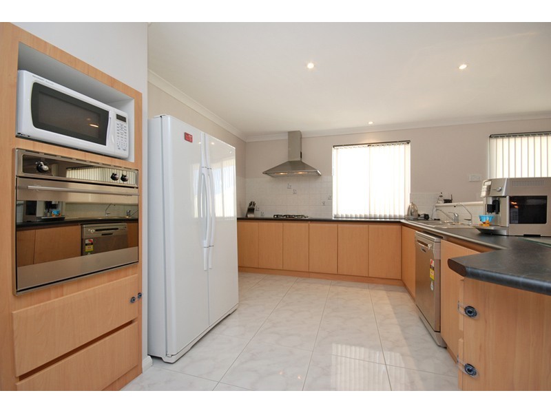 21 Narranbee Ridge, Tapping WA 6065