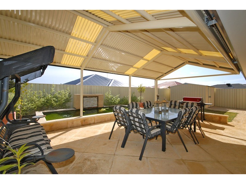 21 Narranbee Ridge, Tapping WA 6065