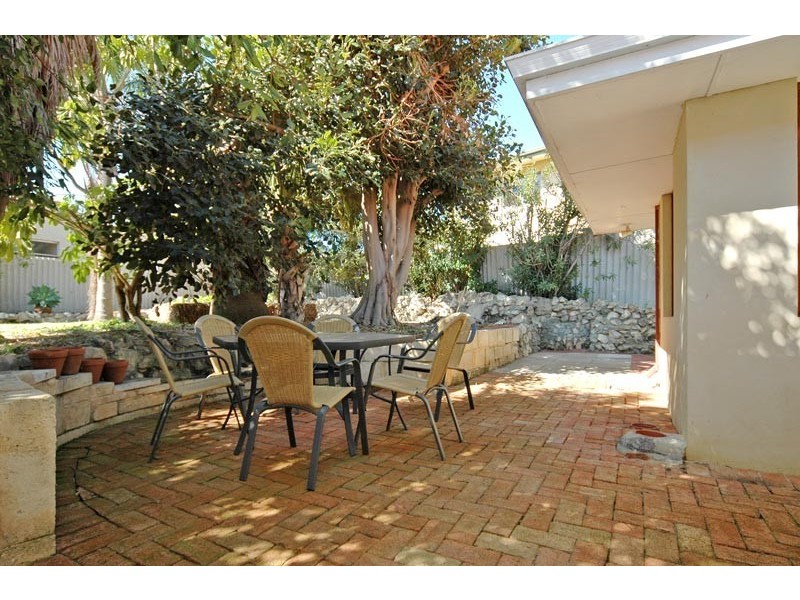 1 Pearsall Gardens, Mullaloo WA 6027