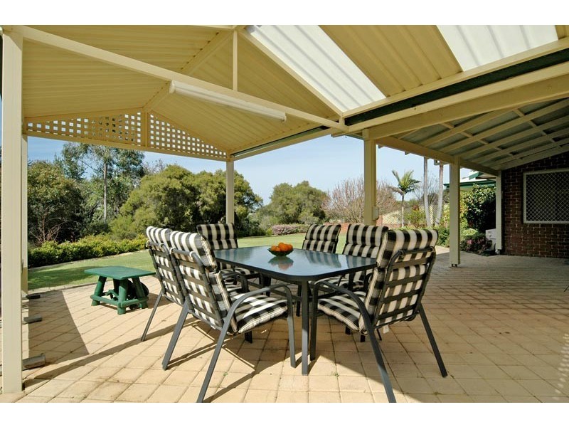 158 Lakelands Drive, Gnangara WA 6065