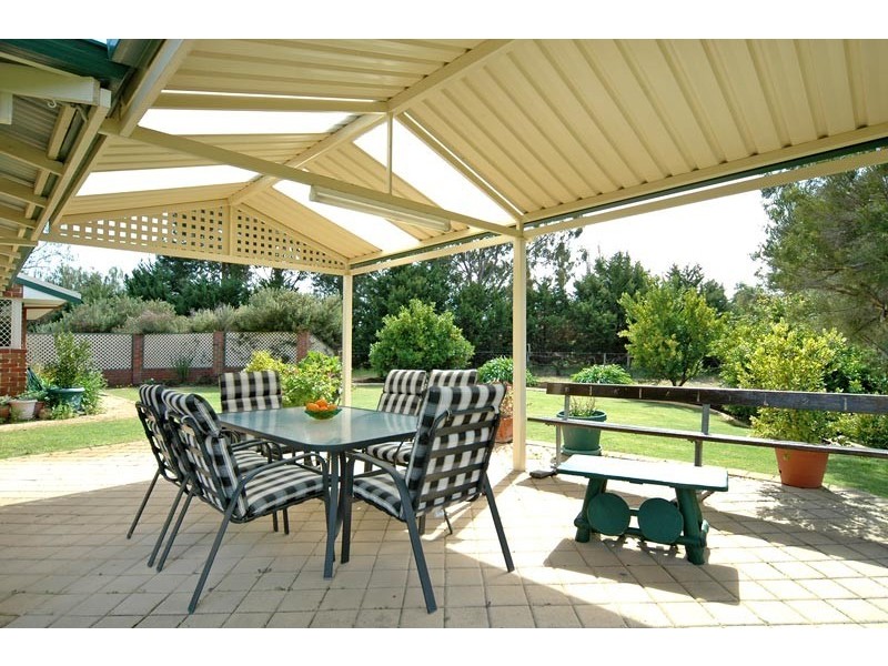 158 Lakelands Drive, Gnangara WA 6065