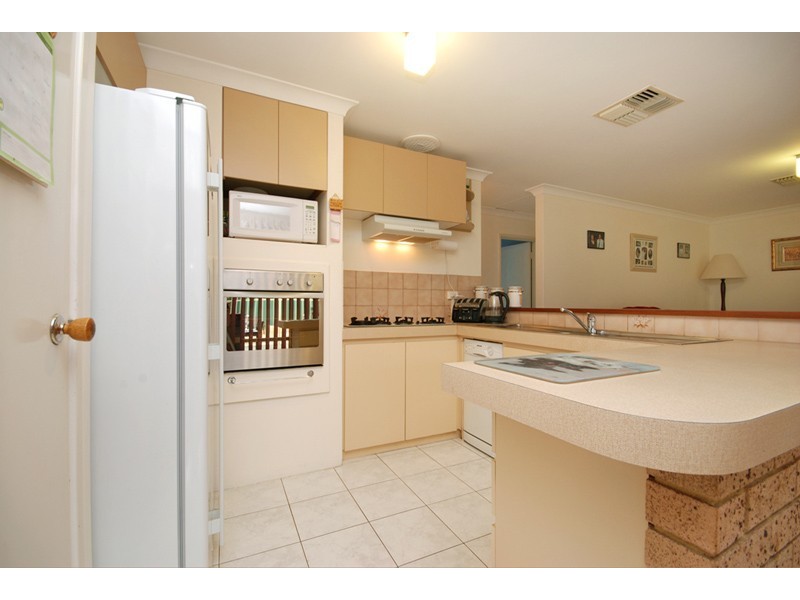 93 Pelican Parade, Ballajura WA 6066