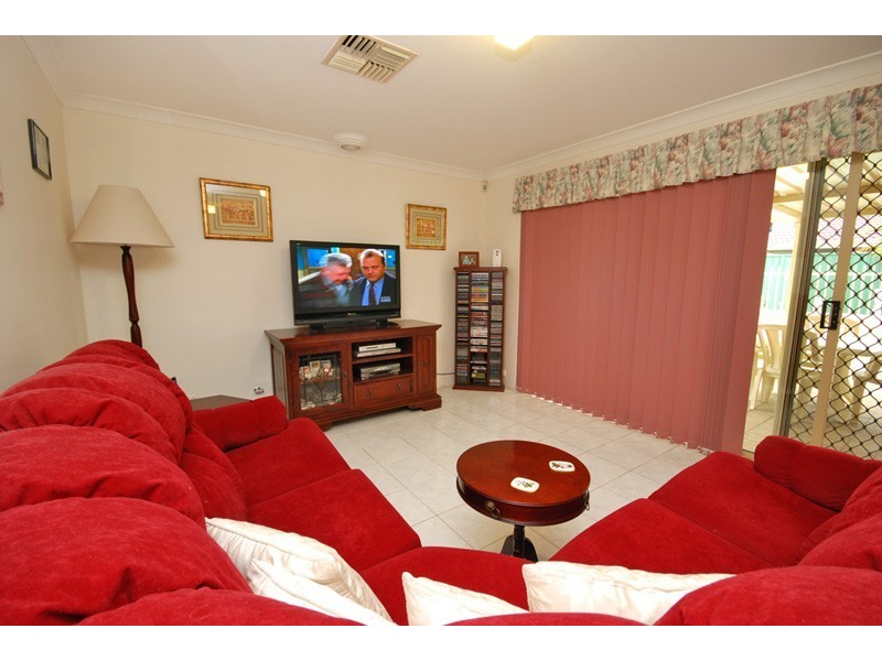 93 Pelican Parade, Ballajura WA 6066