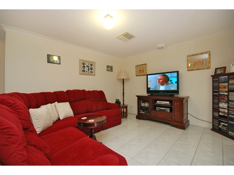 93 Pelican Parade, Ballajura WA 6066