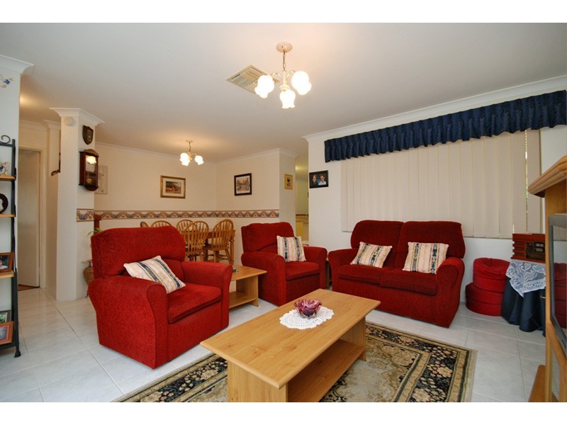 93 Pelican Parade, Ballajura WA 6066