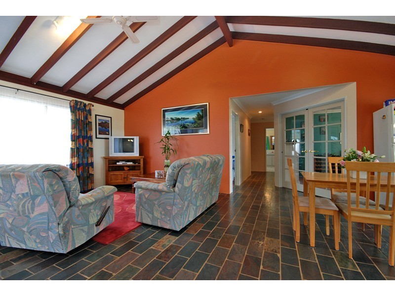 10 Lawrie Court, Clarkson WA 6030