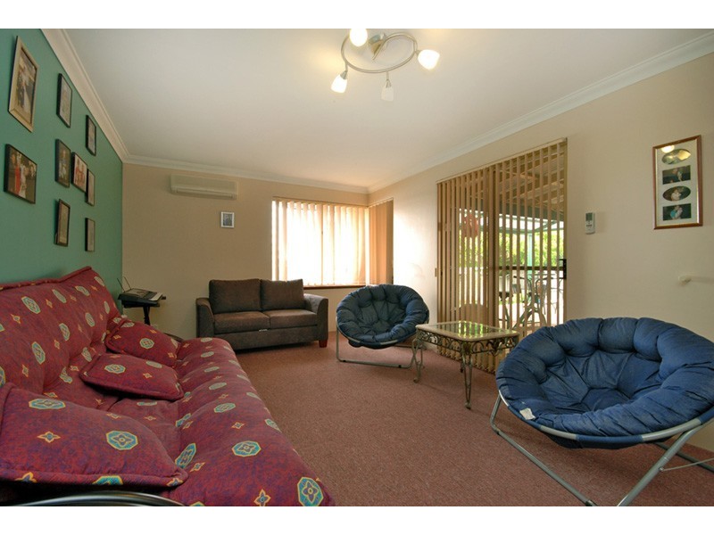 10 Lawrie Court, Clarkson WA 6030