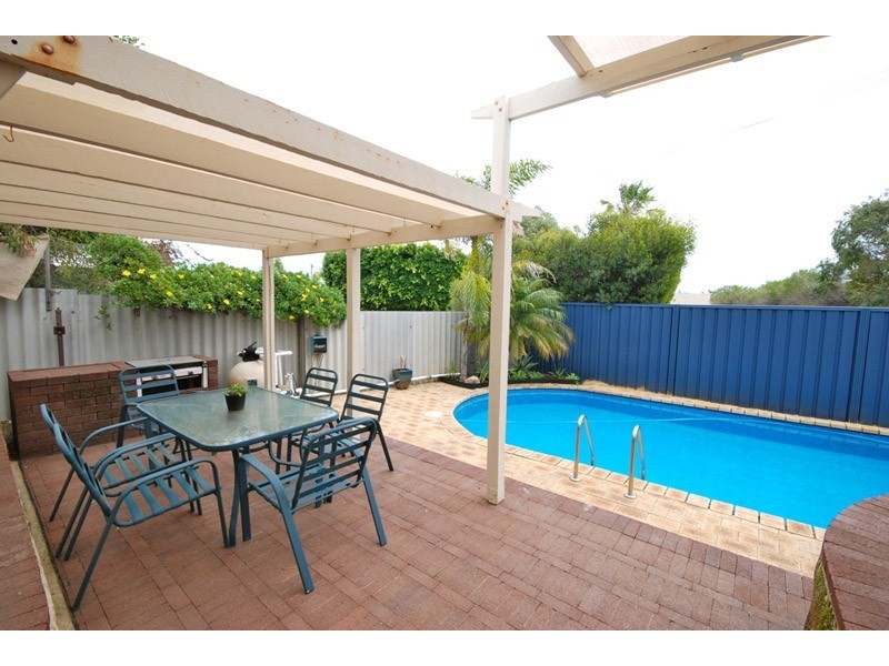 5B Clyo Way, Kallaroo WA 6025