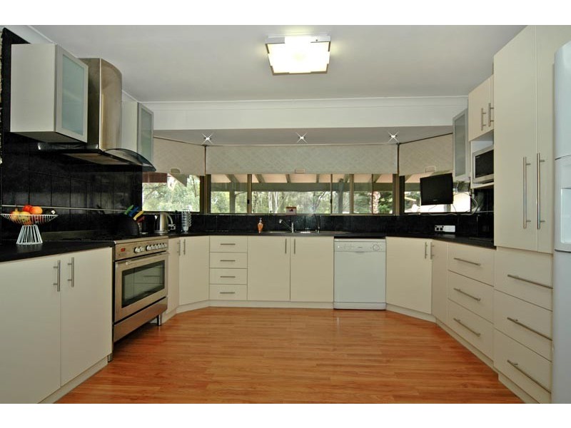 29 Bushland Retreat, Carramar WA 6031