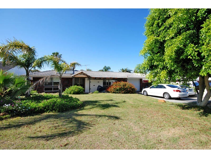 10 Readshaw Road, Duncraig WA 6023