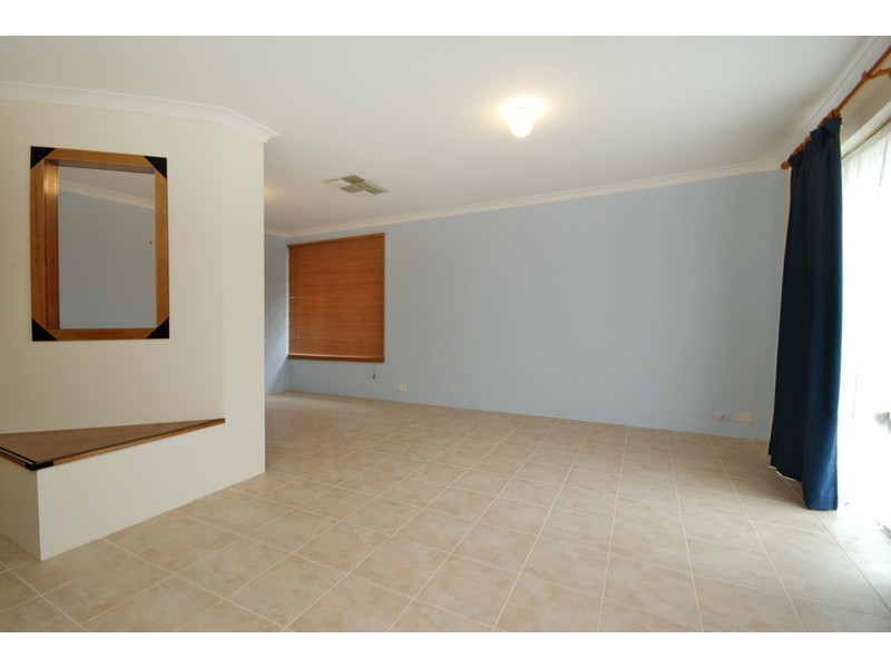 14 Clevland Court, Marangaroo WA 6064