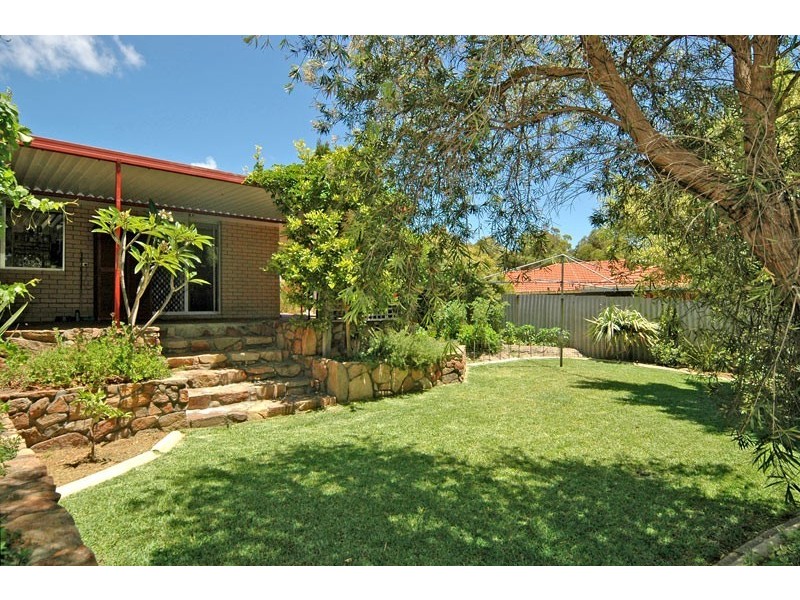 123 Camberwarra Drive, Craigie WA 6025