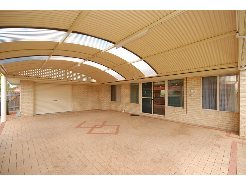 10 Canterbury Circle, Currambine WA 6028