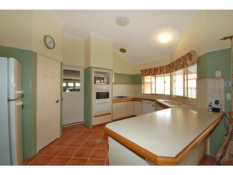 25 Santa Ana Mews, Currambine WA 6028