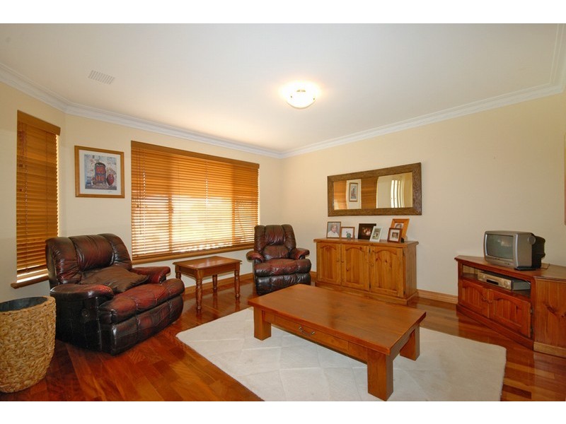 25 Santa Ana Mews, Currambine WA 6028