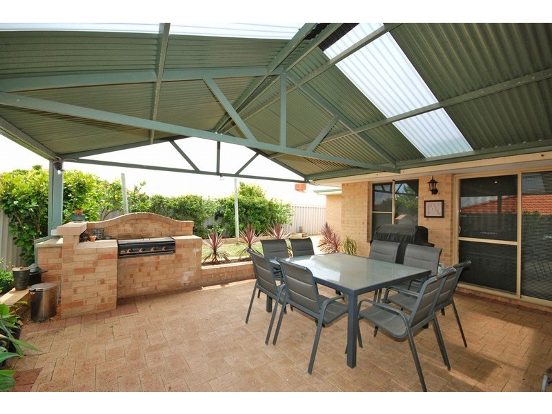 25 Santa Ana Mews, Currambine WA 6028