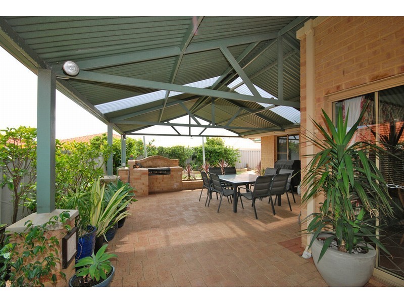 25 Santa Ana Mews, Currambine WA 6028